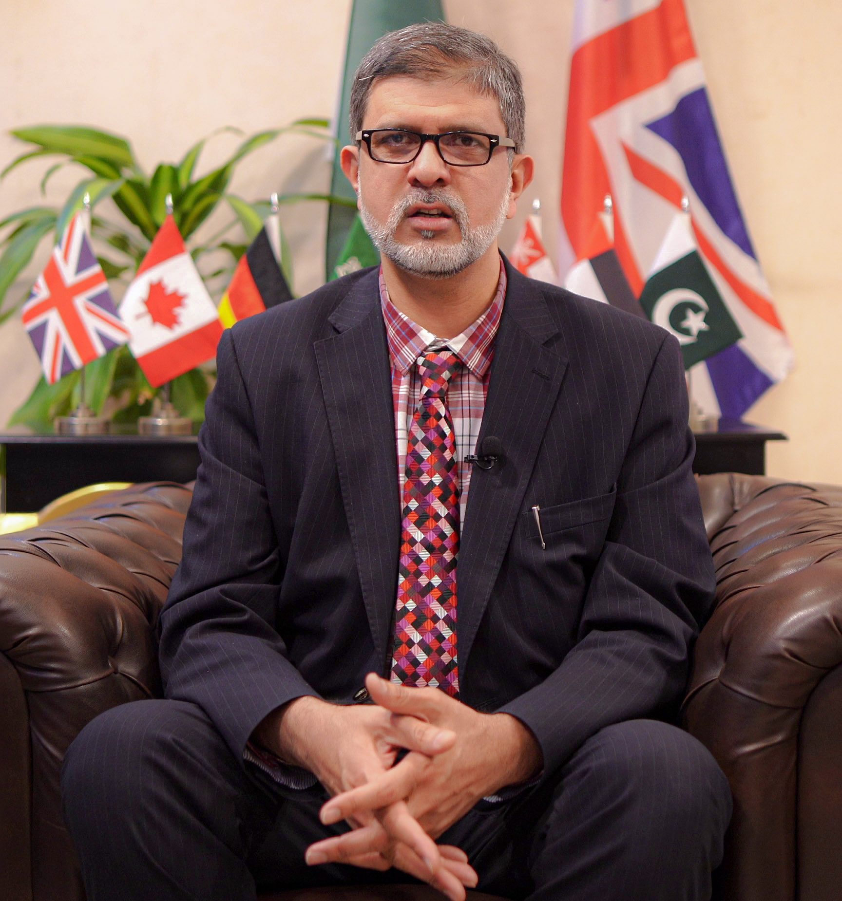 Dr Hafeez